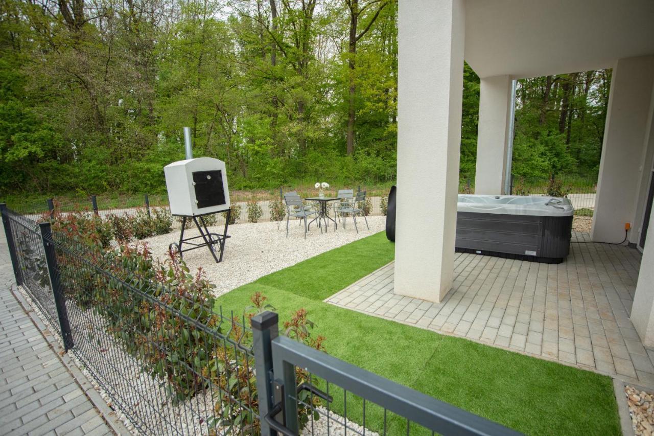 Forest Luxory Ii. Apartman Sárvár Zewnętrze zdjęcie